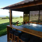 Oda ve Kahvaltı Domaine De Campras 3*