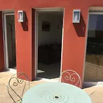 Domaine De Campras Oda ve Kahvaltı 3*
