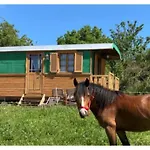 Oda ve Kahvaltı Domaine De Campras