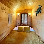 Oda ve Kahvaltı Domaine De Campras 3*