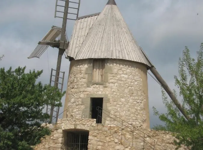 Domaine De Campras