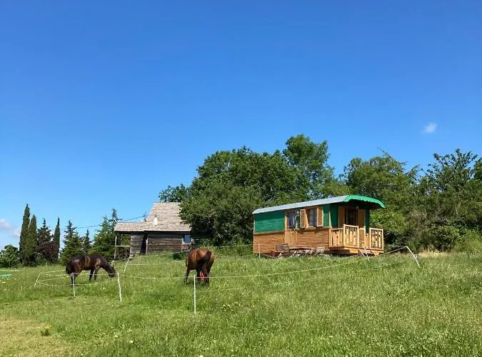 Domaine De Campras Bed & Breakfast