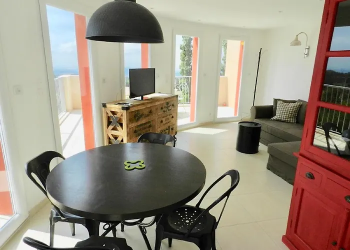 Domaine De Campras Bed & Breakfast